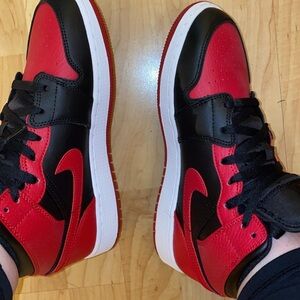 Nike Kids Black and Red Sneakers